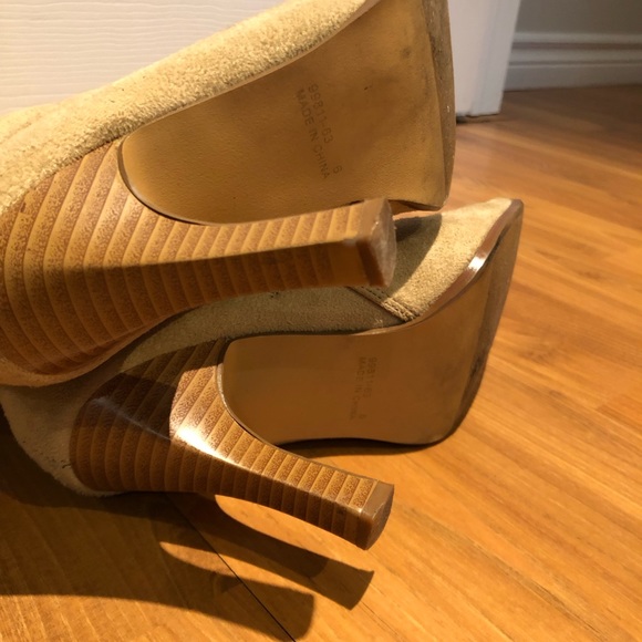 Sq toe, gently worn, knee high suede boots, size 6 - Picture 5 of 5